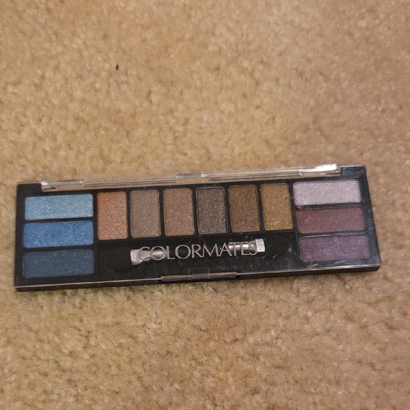 Colormates Eyeshadow Palette - Blue and Brown Shades - Picture 1 of 3
